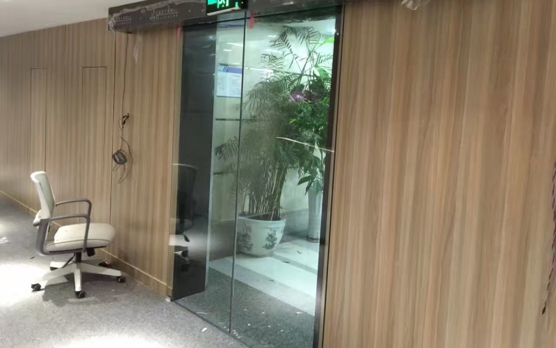 感应门